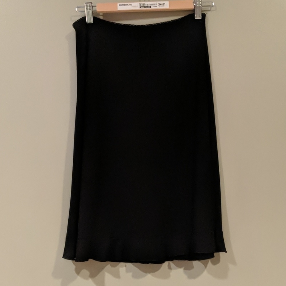 Gap straight line hemmed skirt small